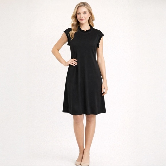 Annalee + Hope Dresses & Skirts - Annalee + Hope Black Ruffle Neck Shift Dress Cap Sleeve Large NWT